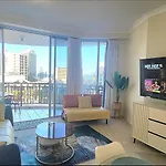 Beachside 2 Bedroom Apt In The Heart Of Surfers Paradise - Chevron Renaissance - Free Parking